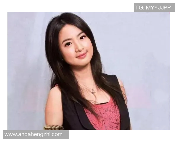 足球明星头像女生图片精选展现魅力与风采的完美结合