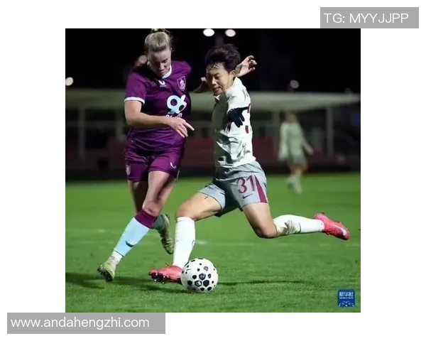 足球明星携手综艺节目展现多才多艺魅力引发观众热议与期待