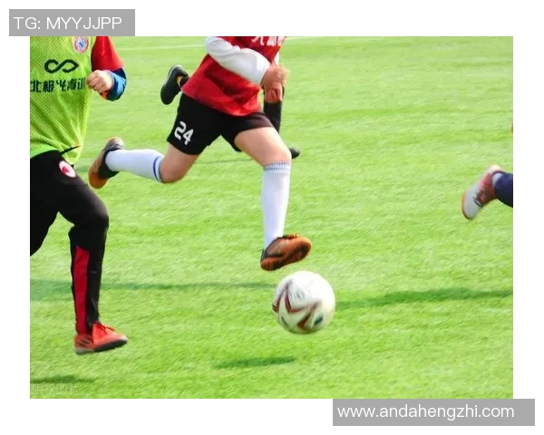 足球明星热身训练精彩瞬间展现运动魅力与团队精神的完美结合