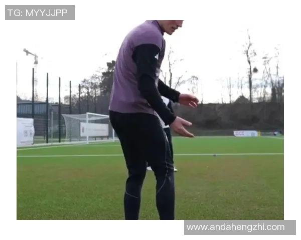 足球明星的踢球技巧与训练方法揭秘助你提升足球水平