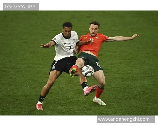 足球明星瞬间失控的背后故事与心理挣扎揭秘 足球明星瞬间失控的背后故事与心理挣扎揭秘