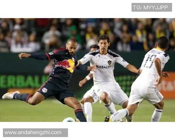 足球明星精彩瞬间汇总图文大全尽享球场魅力与荣耀