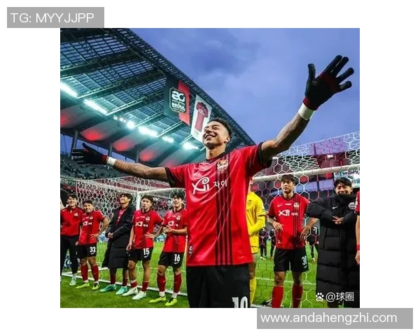 足球明星精彩表现戴帽子助球队夺胜引发球迷热议