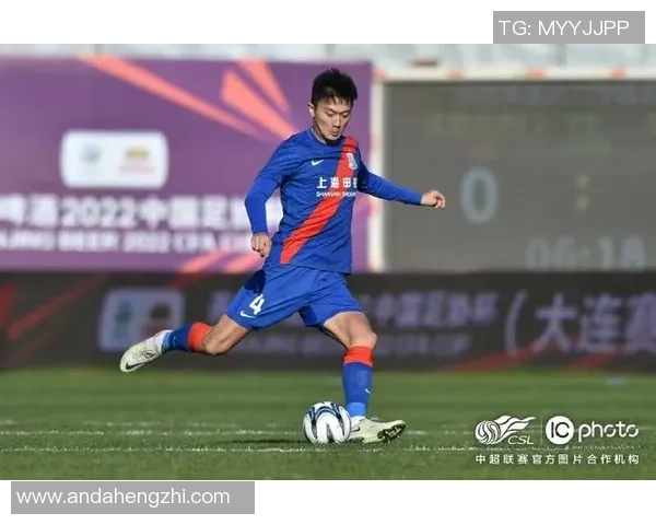 足球明星蒋圣龙:从青涩少年到绿茵场上的璀璨之星 足球明星蒋圣龙:从青涩少年到绿茵场上的璀璨之星